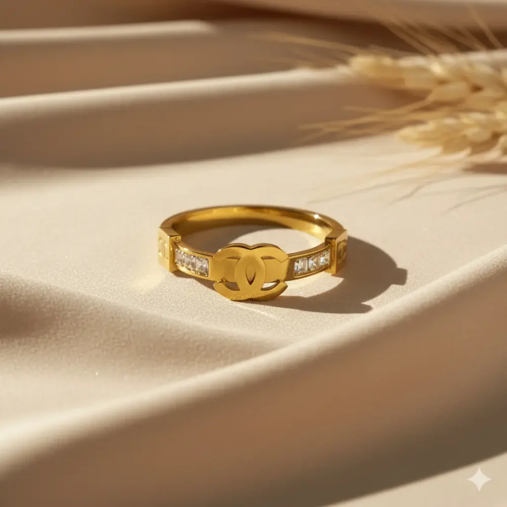 designer-ring-logo-diamond-trendy-jewel